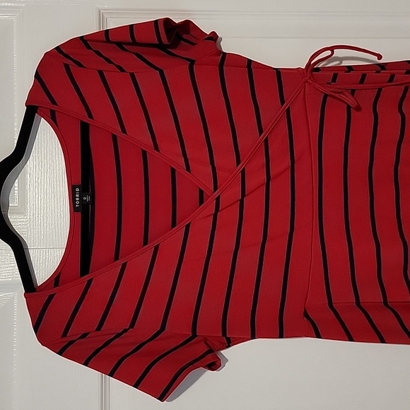 0X Torrid Classic Stripe Red & Navy Dress Faux wrap skater - Picture 2 of 5